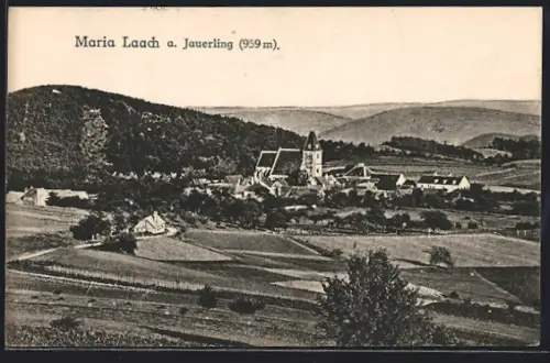 AK Maria Laach a. Jauerling, Ortsansicht mit Kirche