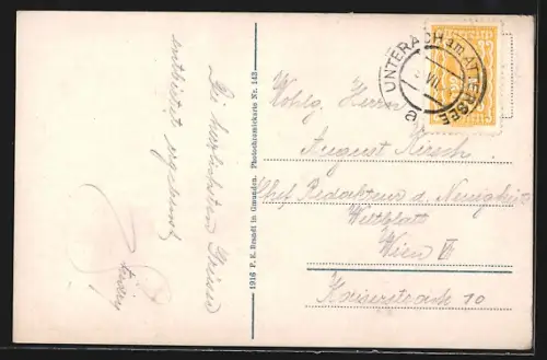 AK Unterach am Attersee, Totalansicht mit Gebirgswand