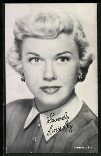 AK Schauspielerin Doris Day im Porträt mit Autograph
