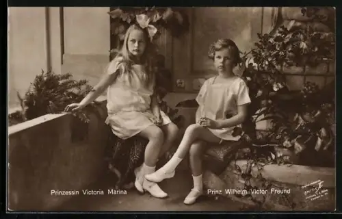 AK Prinzessin Victoria Marina und Prinz Adalbert von Preussen