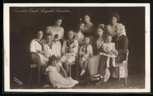 AK Familienbild d. Erherzogs Leopold Salvatore von Österreich