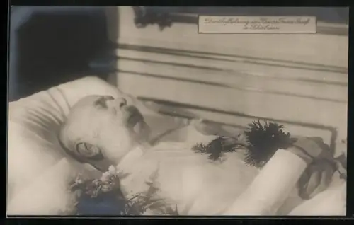 Foto-AK Schönbrunn, Franz Josef I. von Österreich Post Mortem
