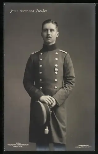 AK Prinz Oskar von Preussen in Uniform porträtiert