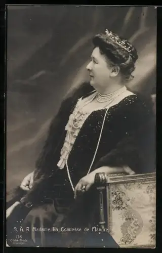 AK S. A. R. Madame La Comtesse de Flandre