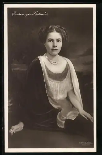 AK Erzherzogin Gabriele mit Perlenkette