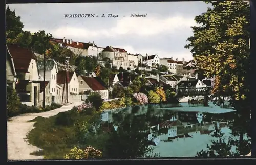 AK Waidhofen a. d. Thaya, Niedertal, Ortspartie mit See und Brücke