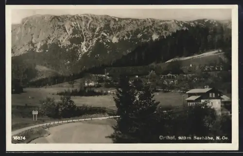 AK Breitenstein am Semmering, Gasthaus Orthof Karl Tost mit Umgebung aus der Vogelschau