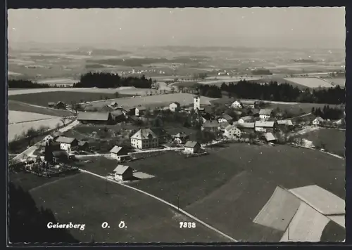 AK Geiersberg /O. Ö., Ortspanorama mit Feldern der Umgebung