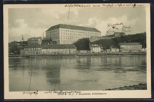 AK Linz a. D., Donaulände mit Schlosskaserne