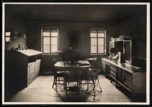 AK Weimar / Thür., Goethe-Nationalmuseum, Arbeitszimmer