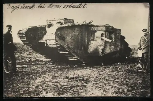 Foto-AK Engl. Tank bei Arras erbeutet