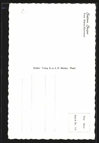 AK Musikerin Sabine Sinjen in die Kamera lächelnd