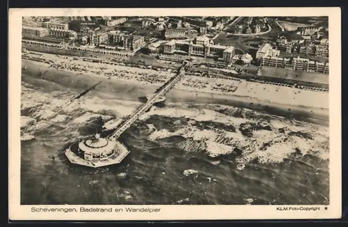AK Scheveningen, Badstrand en Wandelpier