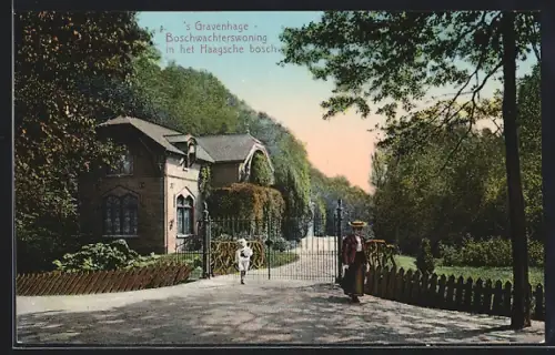 AK `s Gravenhage, Boschwachterswoning in het Haagsche bosch