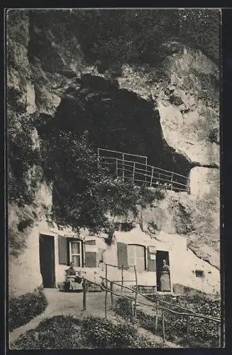 AK Geulem bij Valkenburg, Rotswoningen