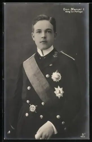 AK Don Manuel König von Portugal in Uniform