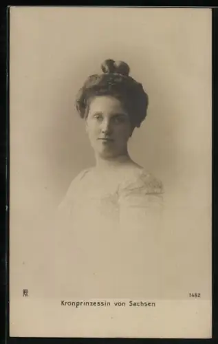 AK Kronprinzessin von Sachsen mit Hochsteckfrisur