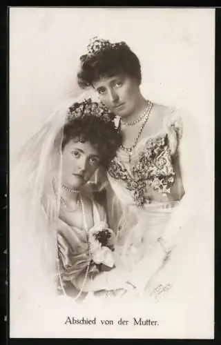 AK IKH Frau Herzogin Karl Theodor mit Tochter Prinzessin Marie Gabrielle von Bayern, Abschied von der Mutter