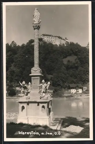 AK Wernstein a. Inn, Schloss mit Denkmal