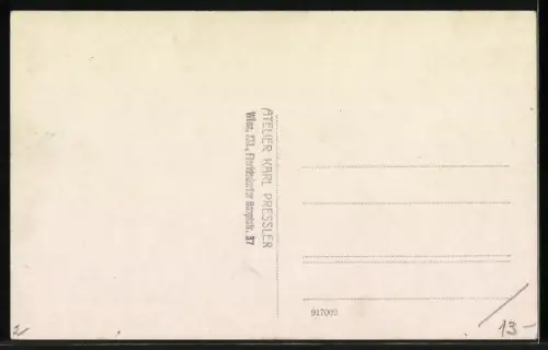 AK Frauen und Mädchen in einer blumengeschmückten Pferdekutsche, mit Kutscher