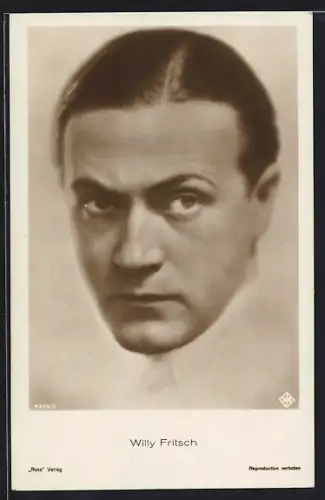 AK Schauspieler Willy Fritsch mit charmantem Blick