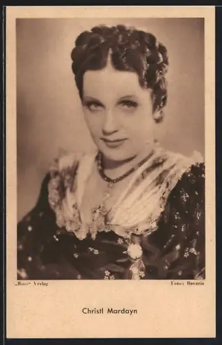AK Schauspielerin Christl Maradyn in Kleid porträtiert