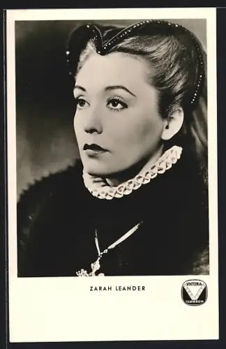 AK Schauspielerin Zarah Leander im Film Das Herz einer Königin