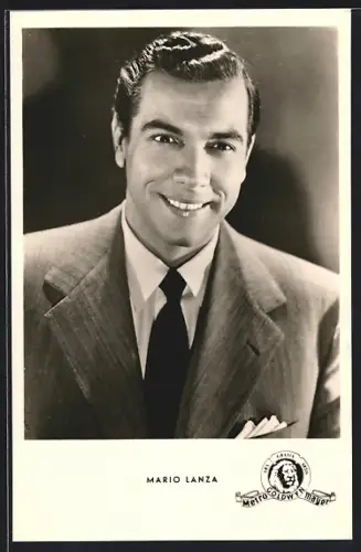 AK Opernsänger Mario Lanza mit freundlichem Lächeln