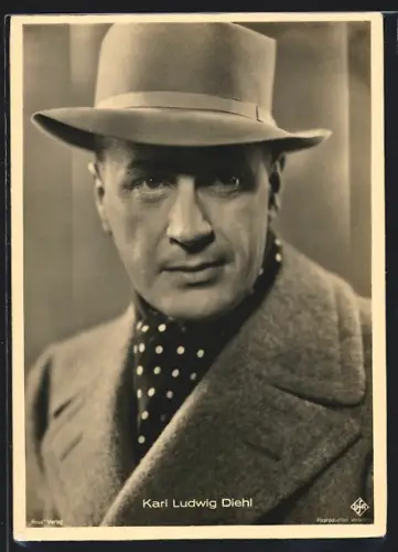 AK Karl Ludwig Diehl in Hut und Mantel