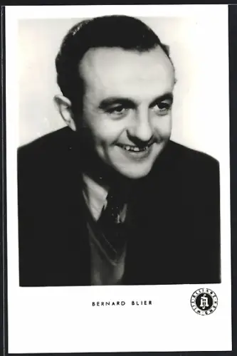 AK Schauspieler Bernhard Blier lächelt zur Seite