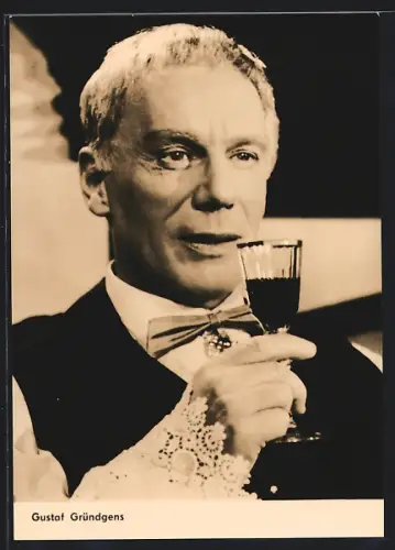 AK Schauspieler Gustaf Gründgens in Das Glas Wasser