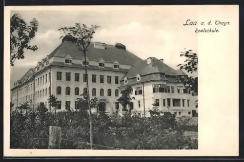 AK Laa a. d. Thaya, Realschule mit Anlagen