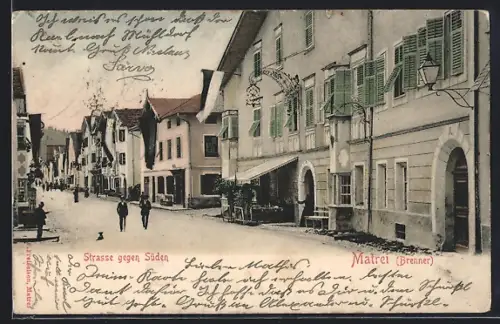 AK Matrei am Brenner, Strasse gegen Süden, mit Gasthaus