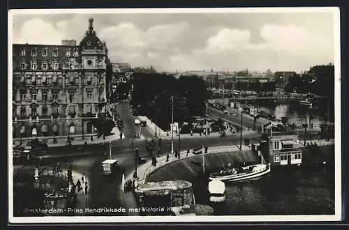 AK Amsterdam, Prins Hendrikkade met Victoria Hotel