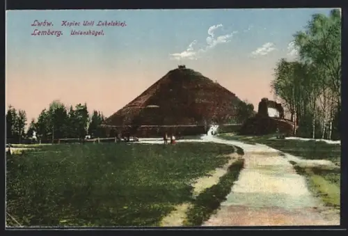 AK Lemberg, Passanten auf dem Weg zum Unionshügel