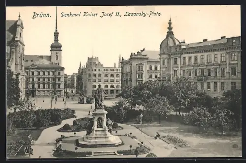 AK Brünn, Denkmal Kaiser Josef II., Lazansky-Platz, Strassenbahn