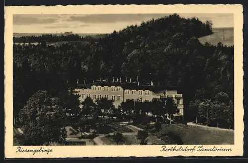 AK Berthelsdorf /Riesengebirge, Das Sanatorium mit Anlage
