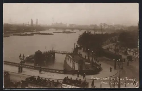 AK London, Embankment and River Thames