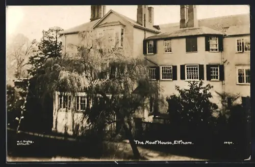 AK Eltham, The Moat House