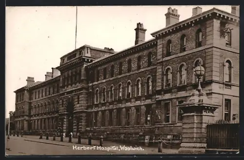 AK Woolwich, Herbert Hospital