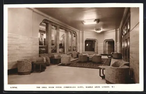 AK London, Cumberland Hotel, The Grill Room Foyer