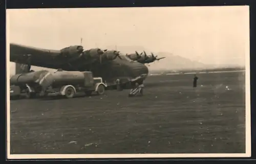 Foto-AK Flugzeug Messerschmitt Me 363 Gigant