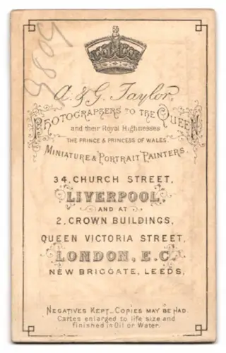 Fotografie A. & G. Taylor, Liverpool, Church Street 34, Porträt einer jungen Frau