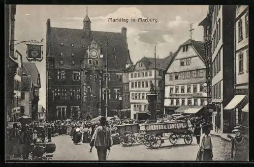 AK Marburg, Markttag in Marburg, mit Gasthaus zum alten Ritter