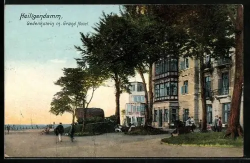 AK Heiligendamm, Gedenkstein mit Grand-Hotel