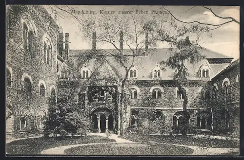 AK Magdeburg, Kloster unserer lieben Frauen - Innenhof