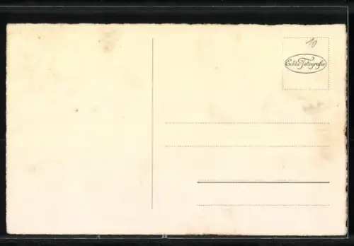 AK Zwei Kinder bringen ihrer Mutter Blumen zum Muttertag