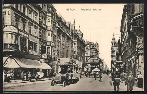 AK Berlin, Friedrichstrasse, Strassenszene mit Geschäften