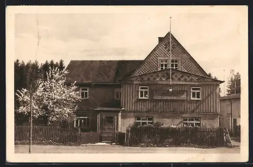 AK Grosshartmannsdorf /Erzgebirge, Pension und Gaststätte Zufriedenheit