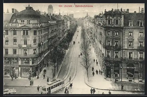 AK Zürich, Strassenbahn in der Bahnhofstrasse auf Höhe des Wiener Cafes